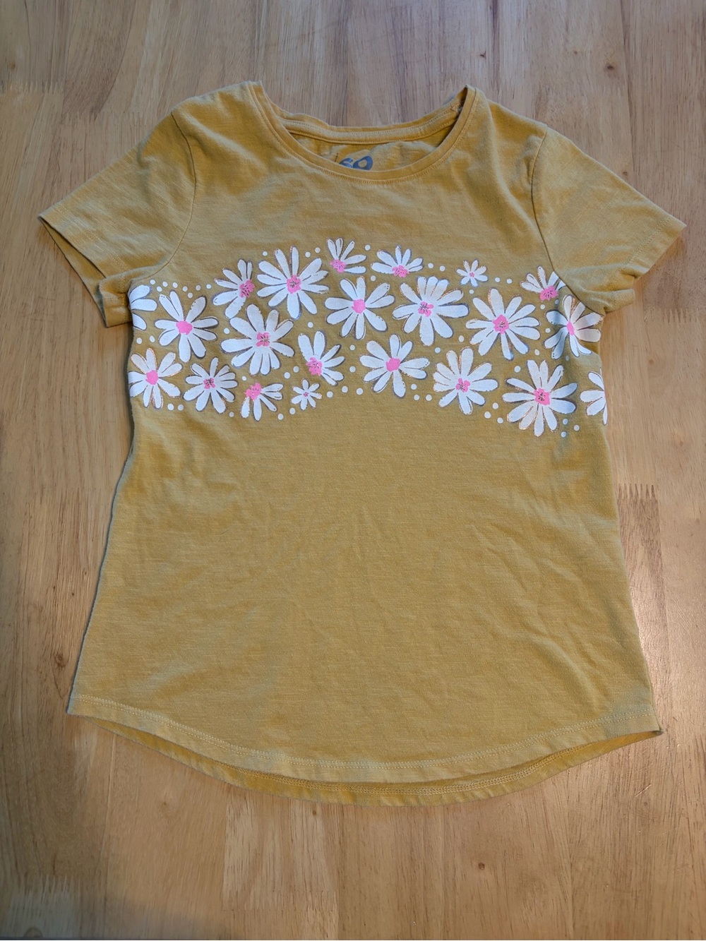 SO Yellow Tee with White Daisies and Pink Centers